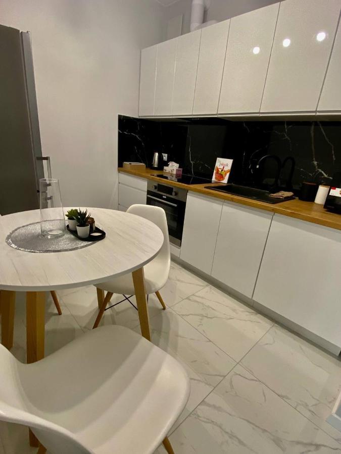 Apartment Mokotow Blisko Lotniska Chopina Варшава Экстерьер фото